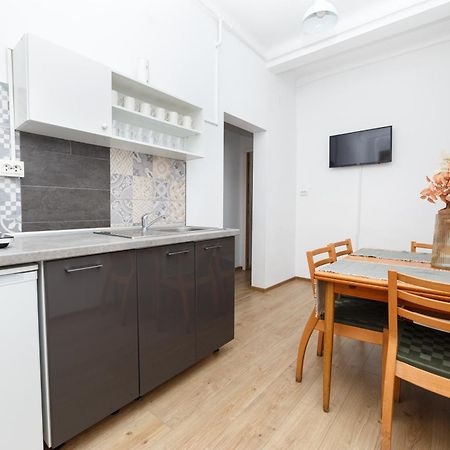 בוקרשט Color Apartments Franceza St מראה חיצוני תמונה