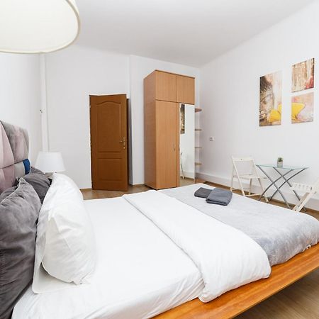 בוקרשט Color Apartments Franceza St מראה חיצוני תמונה