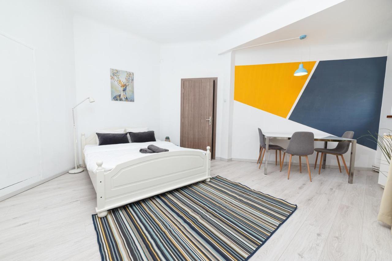 בוקרשט Color Apartments Franceza St מראה חיצוני תמונה